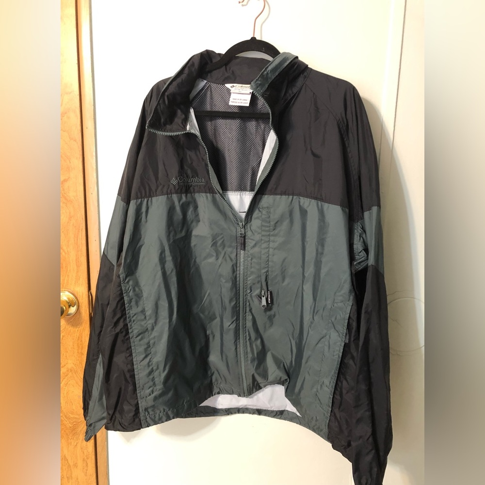 Men’s shell/rain jacket